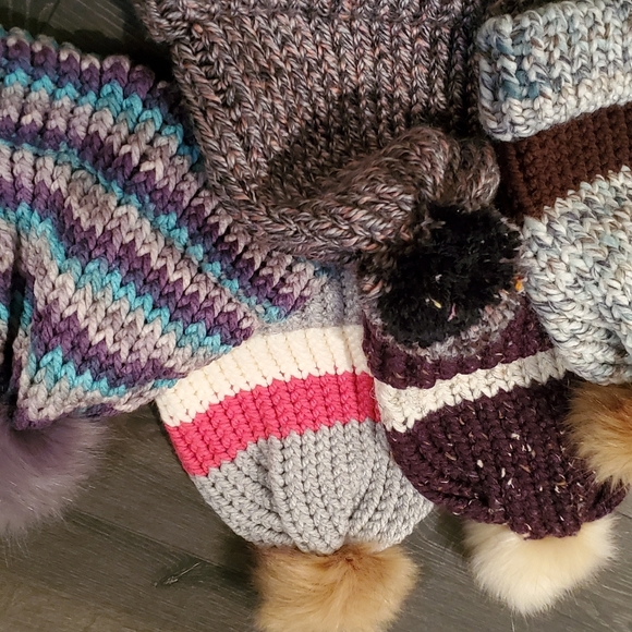 Hand knit hats - Picture 2 of 8